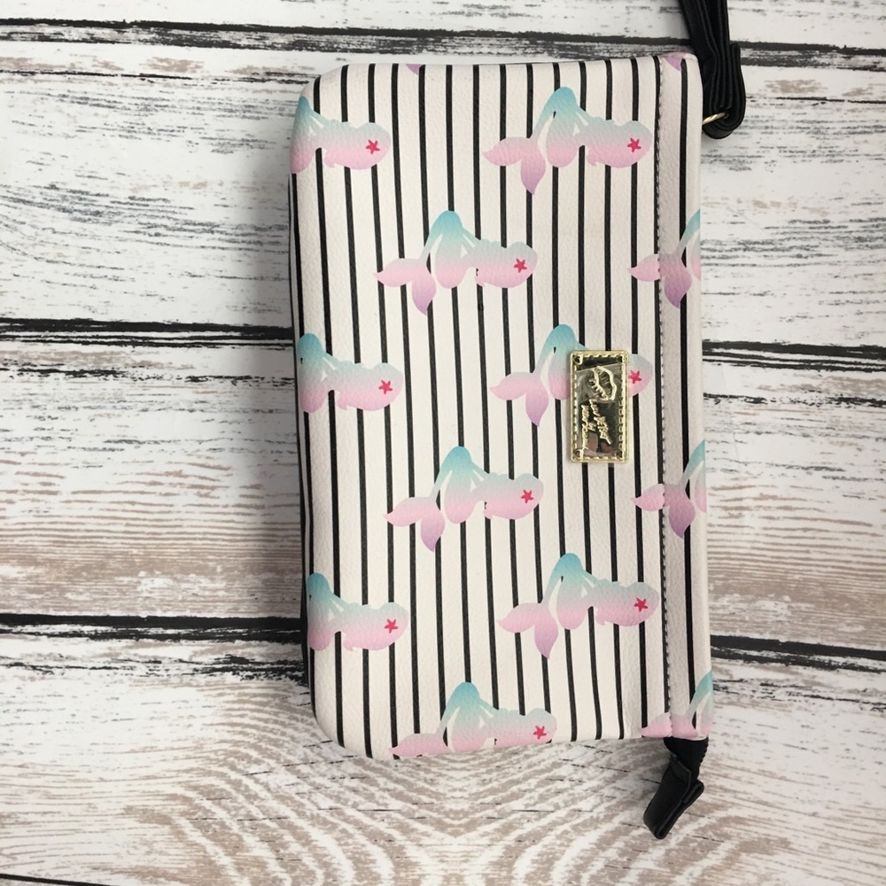 Betsy Johnson wristlet/clutch